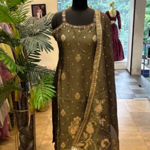 designer lehenga